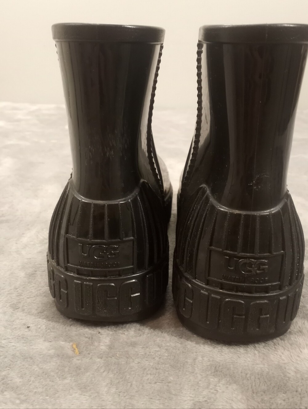 UGG Women's Black Waterproof Rain Boots size 8